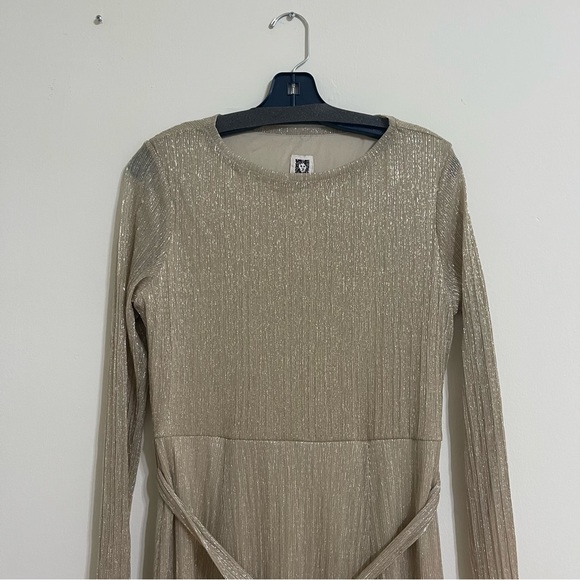 Anne Klein gold maxi dress. - Picture 4 of 13